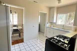 558 E Bonnie Brae Ct, Ontario, CA 91764 - Photo 8