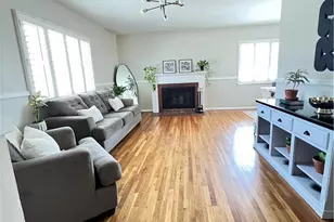 558 E Bonnie Brae Ct, Ontario, CA 91764 - Photo 2