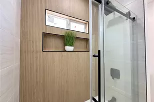 4207 S Van Ness Ave, Los Angeles, CA 90062 - Photo 20