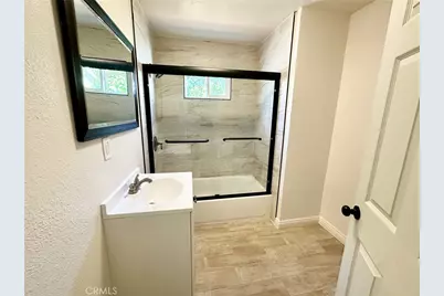 4207 S Van Ness Avenue, Los Angeles, CA 90062 - Photo 22