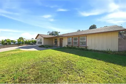 682 S Belden, Rialto, CA 92376 - Photo 2