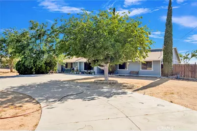 11470 Hawthorne, Hesperia, CA 92345 - Photo 2