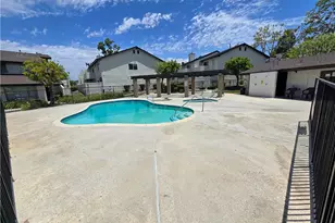 2205 Cahuilla St, Colton, CA 92324 - Photo 32