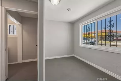 796 N Mount Vernon Avenue, San Bernardino, CA 92411 - Photo 10