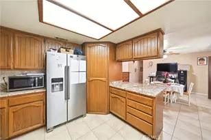18143 Kalin Ranch Dr, Victorville, CA 92395 - Photo 14
