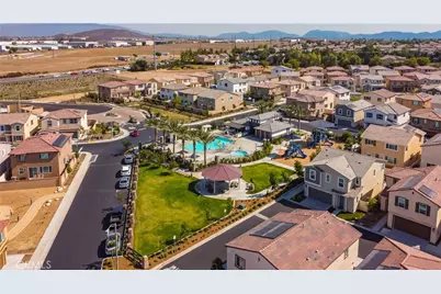 30266 Arroyo Springs Street, Murrieta, CA 92563 - Photo 68