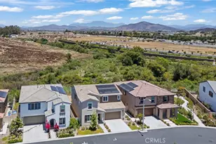 30266 Arroyo Spgs St, Murrieta, CA 92563 - Photo 52