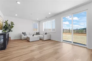 30266 Arroyo Spgs St, Murrieta, CA 92563 - Photo 16