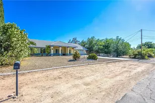 16403 El Centro St, Hesperia, CA 92345 - Photo 4