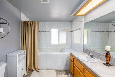 16403 El Centro Street, Hesperia, CA 92345 - Photo 32