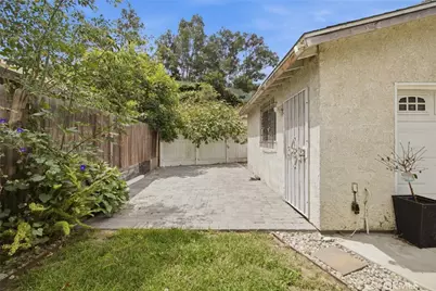 156 E 49th, Long Beach, CA 90805 - Photo 20