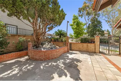 3 Old Wood, Phillips Ranch, CA 91766 - Photo 44