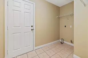 14336 Caroline, Adelanto, CA 92301 - Photo 10