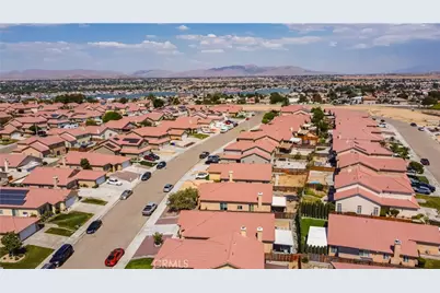 17557 Caprice Way, Victorville, CA 92395 - Photo 48
