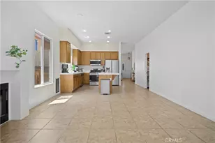 17557 Caprice Way, Victorville, CA 92395 - Photo 12