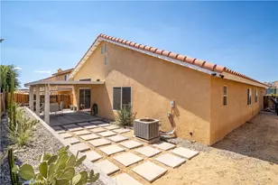 17557 Caprice Way, Victorville, CA 92395 - Photo 42