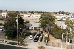 8447 Tamarind, Fontana, CA 92335 - Photo 2
