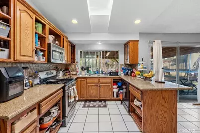 12821 Alona Street, Moreno Valley, CA 92553 - Photo 10