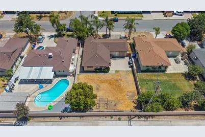 19026 Grove Place, Bloomington, CA 92316 - Photo 30