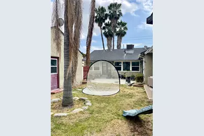 1912 N Kenneth, Burbank, CA 91504 - Photo 16