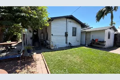 2645 E Jefferson Street, Long Beach, CA 90810 - Photo 2