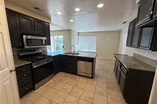 39697 Casandra Ct, Murrieta, CA 92563 - Photo 10