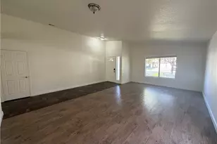 37280 Huckaby Ln, Murrieta, CA 92562 - Photo 6