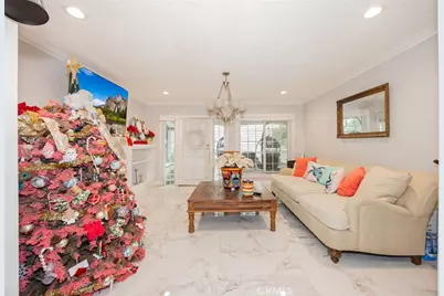 4019 S Van Ness Avenue, Los Angeles, CA 90062 - Photo 4