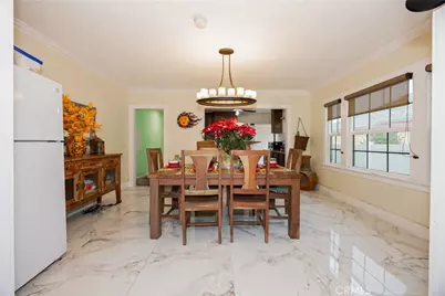 4019 S Van Ness Avenue, Los Angeles, CA 90062 - Photo 10
