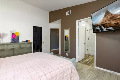 16120 Malaga Ave, Fontana, CA 92336 - Photo 20