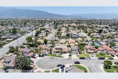 16120 Malaga Ave, Fontana, CA 92336 - Photo 40
