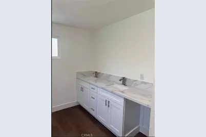 2022 W 31st, Los Angeles, CA 90018 - Photo 10