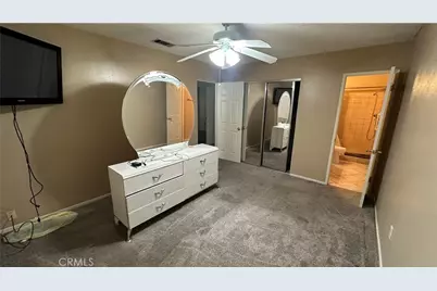 1424 Lynwood Way, Highland, CA 92346 - Photo 14