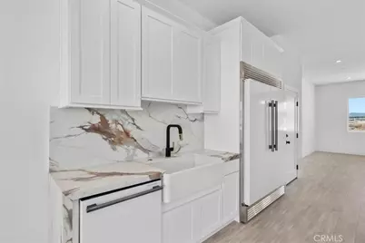 10830 Emerson Road, Oak Hills, CA 92344 - Photo 4