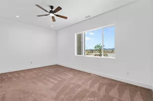 10830 Emerson Rd, Oak Hills, CA 92344 - Photo 18