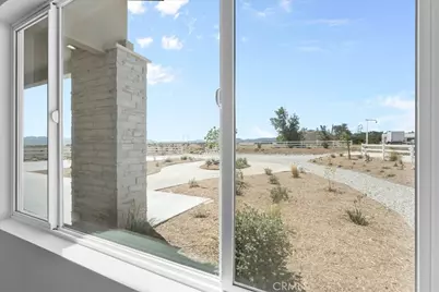 10830 Emerson Road, Oak Hills, CA 92344 - Photo 24