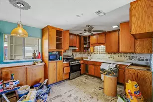 13207 Nicola Rd, Apple Valley, CA 92308 - Photo 8