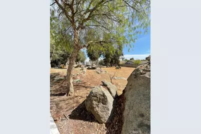 471 W San Jacinto Ave, Perris, CA 92570 - Photo 24