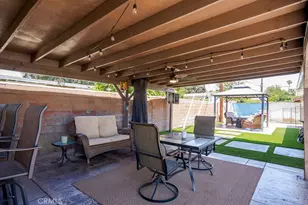703 E Hollyvale St, Azusa, CA 91702 - Photo 30