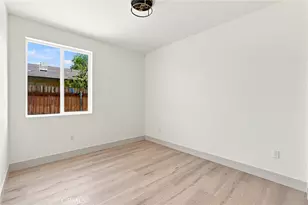2816 Los Feliz Dr, Highland, CA 92346 - Photo 22