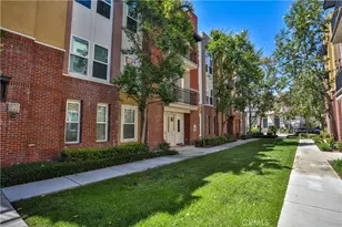 744 W 1st St, Claremont, CA 91711 - Photo 4