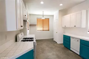 14352 Jeremiah St, Adelanto, CA 92301 - Photo 12