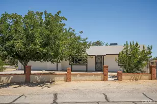 40104 166th St, Lake Los Angeles, CA 93591 - Photo 1