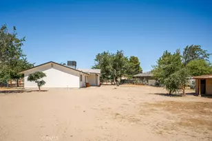 40104 166th St, Lake Los Angeles, CA 93591 - Photo 28
