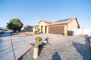 16066 Pawnee Pl, Victorville, CA 92394 - Photo 2