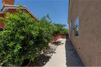 1348 Avenida Roundelay, San Jacinto, CA 92583 - Photo 24