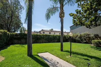 555 D, Upland, CA 91786 - Photo 24