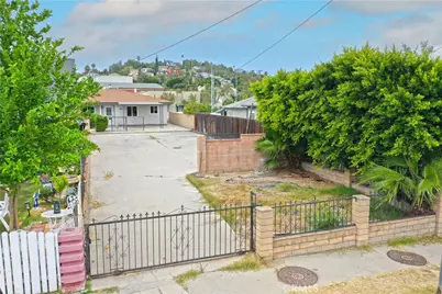 5245 Navarro, Los Angeles, CA 90032 - Photo 4