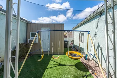 385 E Stetson, Hemet, CA 92543 - Photo 24