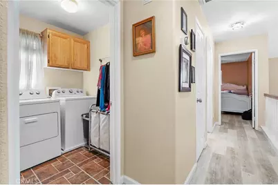 14490 Arthur Street, Oak Hills, CA 92344 - Photo 30